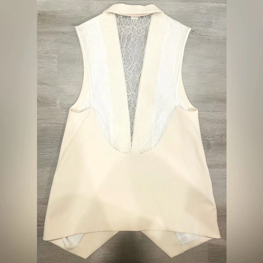 Revolve Haute Hippie Sleeveless Lace Crepe Cloak Vest in Swan (Ivory/Pearl) Sz 8 - Picture 2 of 10